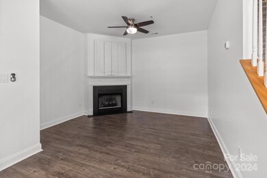 917 Shearer St unit 3, Davidson, NC 28036 - photo 6
