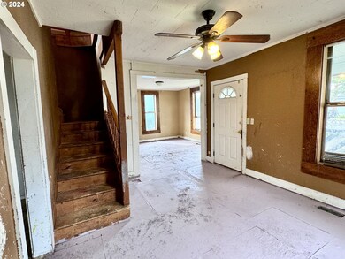 1104 Elm St, Baker City, OR 97814 - photo 3