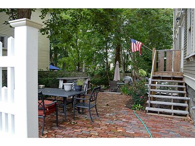 34 Mount Vernon St unit 2, Newport, RI 02840 - photo 3