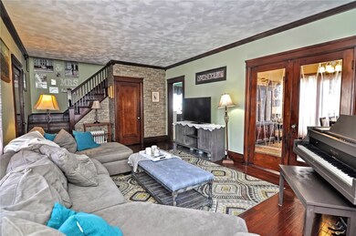 113 Burnside St, Cranston, RI 02910 - photo 7