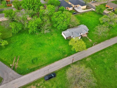 1505 N Johnson St, Ennis, TX 75119 - photo 2