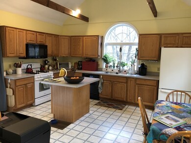 282 Gilbert St, Mansfield, MA 02048 - photo 4