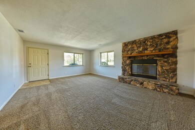 30011 Niblick Ln Tehachapi CA-print-009-