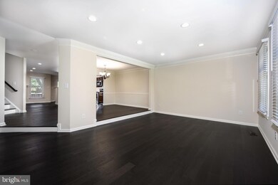 10910 Bloomingdale Dr, Rockville, MD 20852 - photo 5