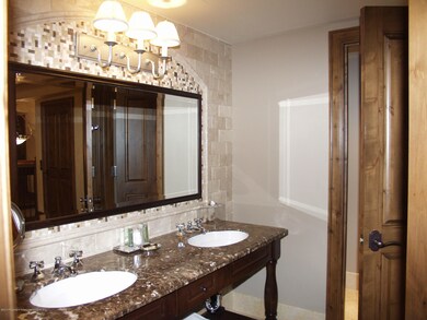 415 E Dean St Unit 42 Week 27, Aspen, CO 81611 - photo 7