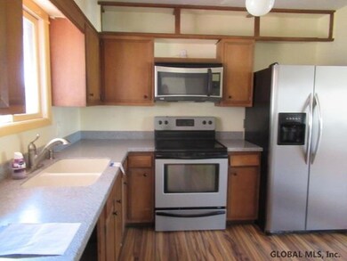 30 Western Ave, Rensselaer, NY 12144 - photo 7