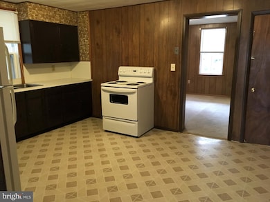 111 W B St, Brunswick, MD 21716 - photo 6