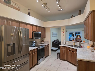 615 Abbey Ct, Orange Park, FL 32073 - photo 3