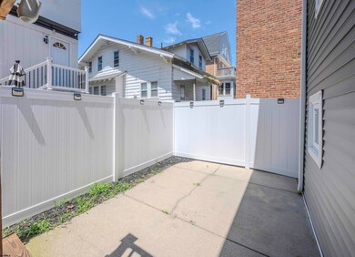 12 S Vassar Square, Ventnor City, NJ 08406 - photo 5