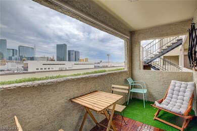 balcony overlooking the Strip