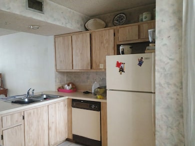 116 Lake Emerald Dr unit 110, Oakland Park, FL 33309 - photo 7