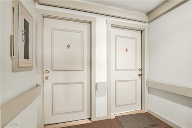 2930 N Bay Dr unit L7, Westlake, OH 44145 - photo 4