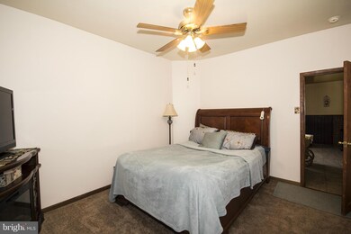 811 Norris Ln, Essex, MD 21221 - photo 4