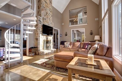 47 Castle Dr, Sharon, MA 02067 - photo 5