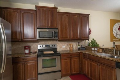 21617 Belgian Ct, Mount Dora, FL 32757 - photo 3