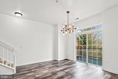 1824 Cedar Cove Way unit 201, Woodbridge, VA 22191 - photo 5