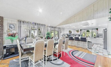 804 Boulder Ct S, Hawley, PA 18428 - photo 3