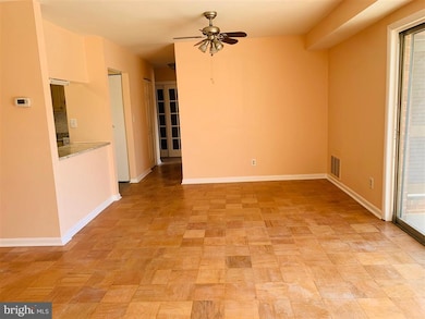 207 Erin Way unit 202, Reisterstown, MD 21136 - photo 5