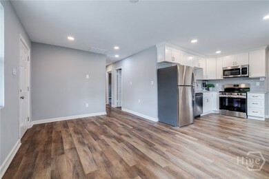 504 E Montgomery Cross Rd, Savannah, GA 31406 - photo 5