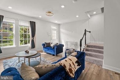 7202 Conley Aly, Sykesville, MD 21784 - photo 2