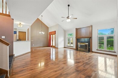 1201 NE 26th St, Moore, OK 73160 - photo 6