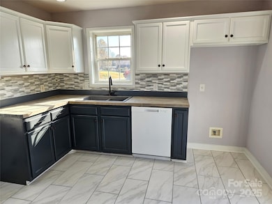 311 N Meadow Dr, Morganton, NC 28655 - photo 5