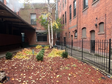 74 Union Place, Hartford, CT 06103 - photo 2