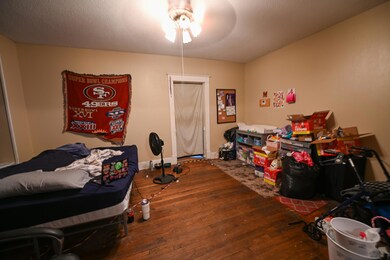 528 E Allison St, Nevada, MO 64772 - photo 4