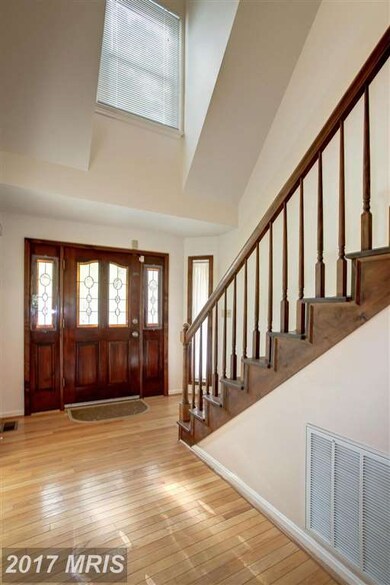 10714 Holleybrooke Dr, Spotsylvania, VA 22553 - photo 4