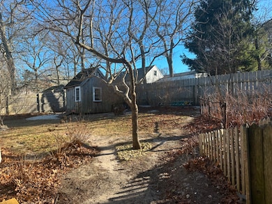 32 Clark Ave, Vineyard Haven, MA 02568 - photo 6