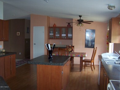 Kitchen/dining area
