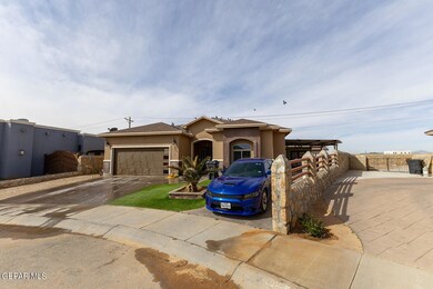 821 Desert Sky Dr, Horizon City, TX 79928 - photo 2