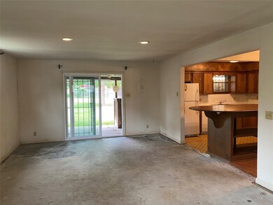 4021 Colgate St, Houston, TX 77087 - photo 6