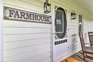 1430 Cranberry Springs Rd, Fleetwood, NC 28626 - photo 5