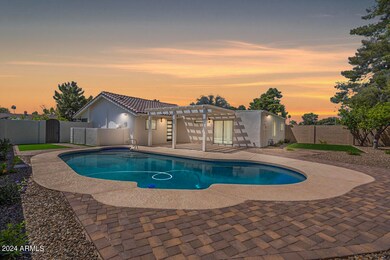 41-Pool-Back-of-home (1)