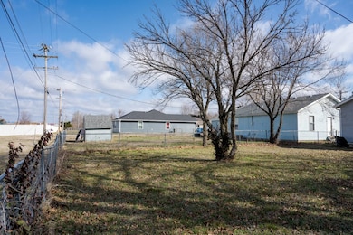 908 Jefferson Ave, Joplin, MO 64801 - photo 7