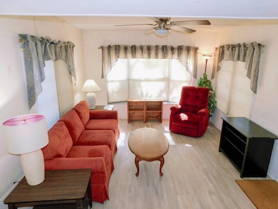 38049 Winter Dr, Zephyrhills, FL 33542 - photo 5