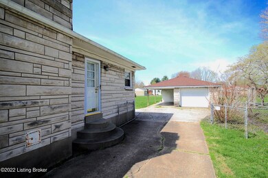 7804 Smyrna Pkwy, Louisville, KY 40228 - photo 3