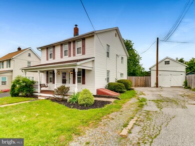 910 Central Ave, Sykesville, MD 21784 - photo 2