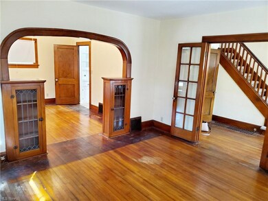 2313 E 32nd St, Lorain, OH 44055 - photo 4