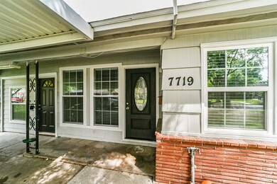 7719 Hereford St, Houston, TX 77087 - photo 2