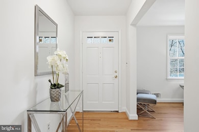 8200 Beech Tree Rd, Bethesda, MD 20817 - photo 3