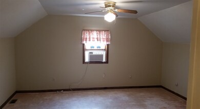 412 E Maple St, Washington, IN 47501 - photo 5