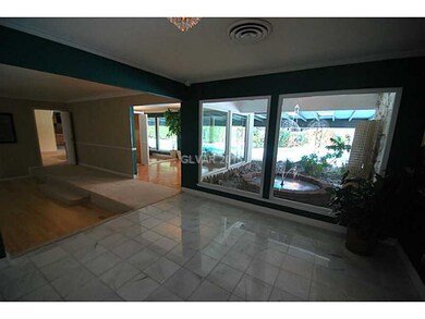 4165 E Pinecrest Cir, Las Vegas, NV 89121 - photo 5