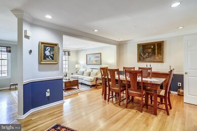 8 Bloomingdale Ct, Rockville, MD 20852 - photo 5