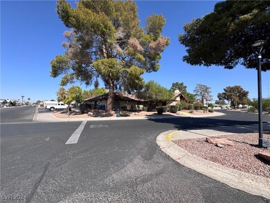 3670 Isle Royale Dr, Las Vegas, NV 89122 - photo 2