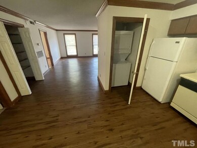 3506 Ivy Commons Dr unit 302, Raleigh, NC 27606 - photo 3