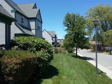 65 Clinton St unit C, Newport, RI 02840 - photo 2