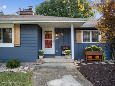 2 Sunset Ln, Algonquin, IL 60102 - photo 2