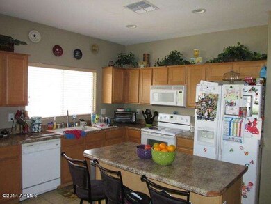 Kitchen pic 2